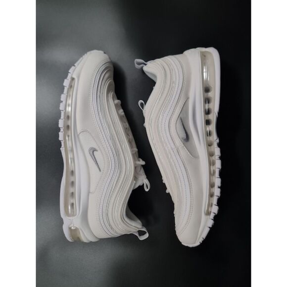 Nike Mens Air Max 97 Triple White - Size 8.5 - 921826-101 main image 4